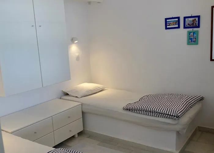 D - Kamari Village Apartamento