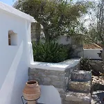 D - Kamari Village *