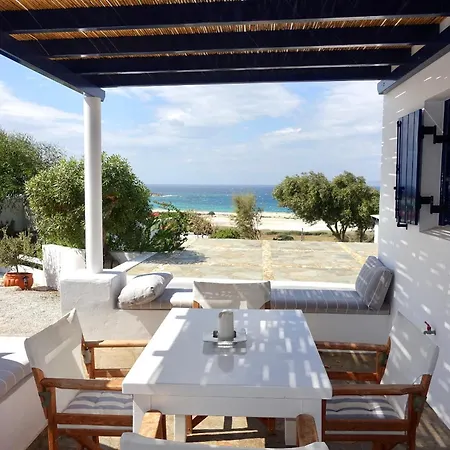 D - Kamari Village * Aliko Beach