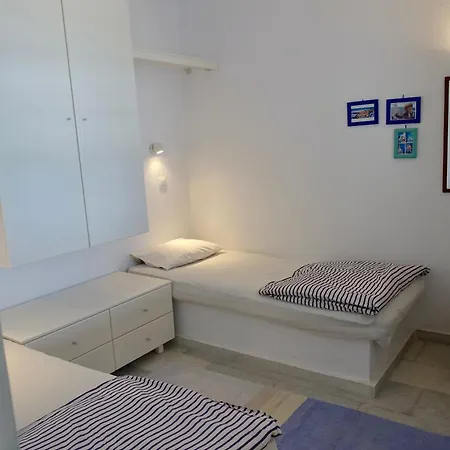 D - Kamari Village Apartment