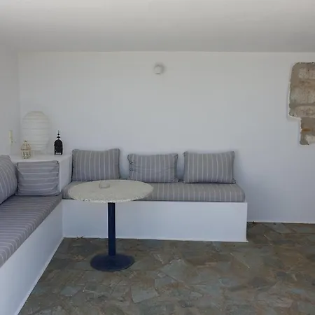 D - Kamari Village Apartment *