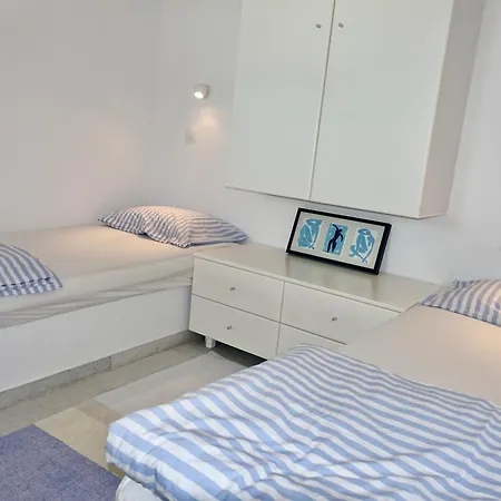 D - Kamari Village Apartment *